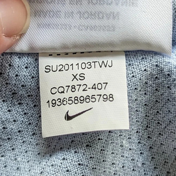 Nike Women's Blue Dri-FIT Cross-Back Sleeveless Racerback Athleisure Tank  XS - Picture 7 of 7